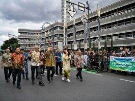 ASIA AFRICA FESTIVAL 2024 Bey Machmudin Gelorakan Spirit Dasa Sila Bandung