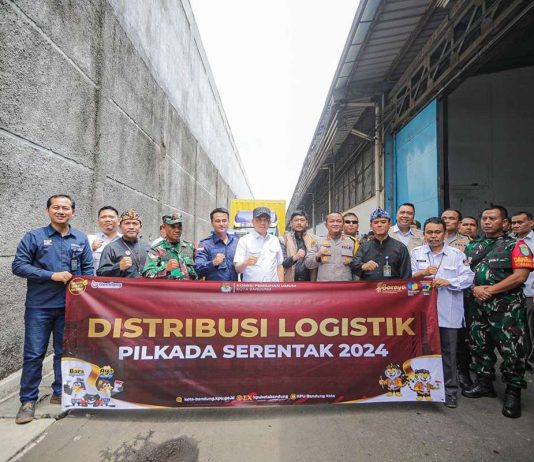 Surat Suara Pilkada Serentak 2024 Didistribusikan, Pj. Wali Kota Bandung Ajak Warga Gunakan Hak Pilih